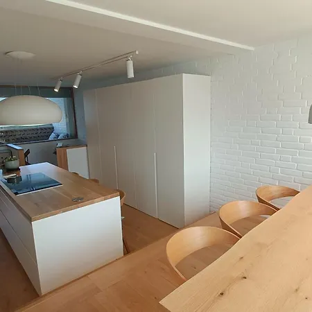 Przy Plazy Przestronny 150 M2 5 Sypialni 2 Lazienki Nowoczesny, Luksusowy, Cichy Apartmán Kolobřeh